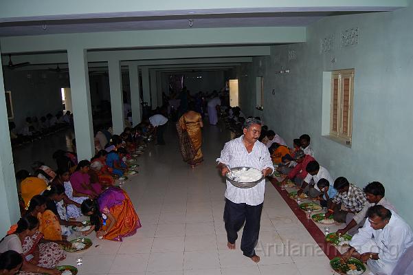 DSC_0182.JPG - Annadanam during Kumbhabhishekam
