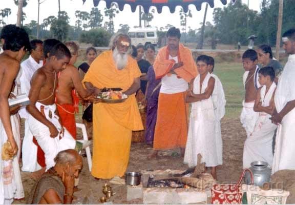 FoundationforOldAgeHome.jpg - Laying foundation for Old Age Home with Veda Pathashala students