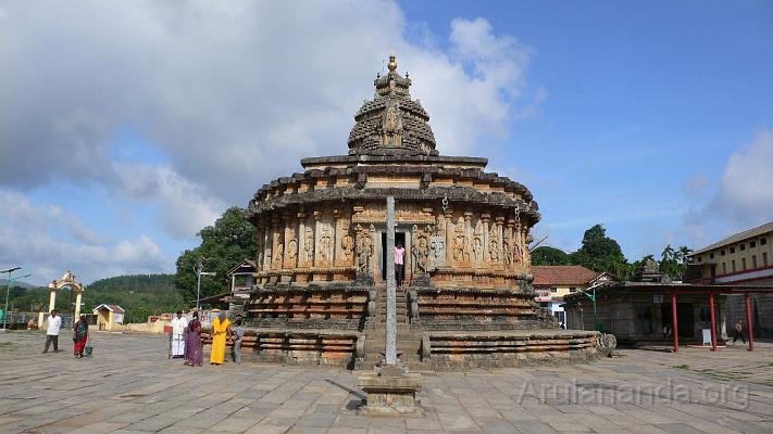 P1000179.JPG - Vidyasankara temple in Sringeri - Jun 2006