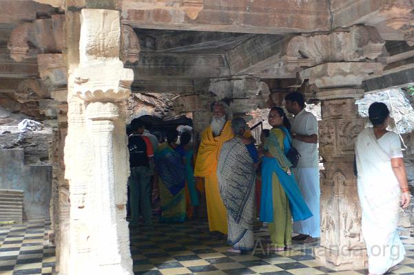 P1030198.JPG - Varaha Narasimha temple in Upper Ahobilam - Dec 2007