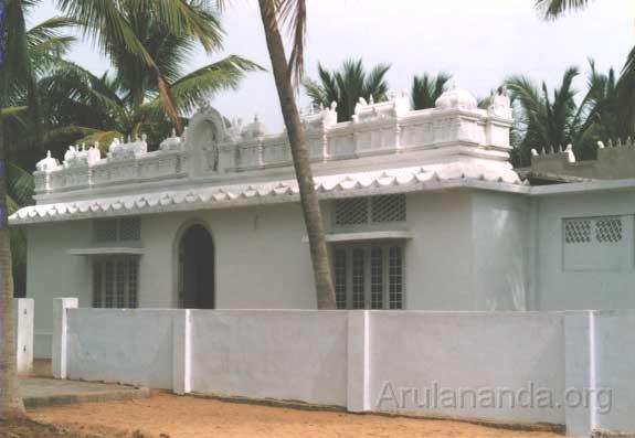 Dandapani-Temple.jpg - Dandapani Temple on PV Swami's samadhi